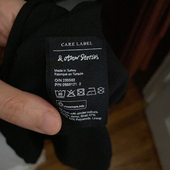 & other stories voluminous puff sleeve tiered midi dress - Picture 4 of 10